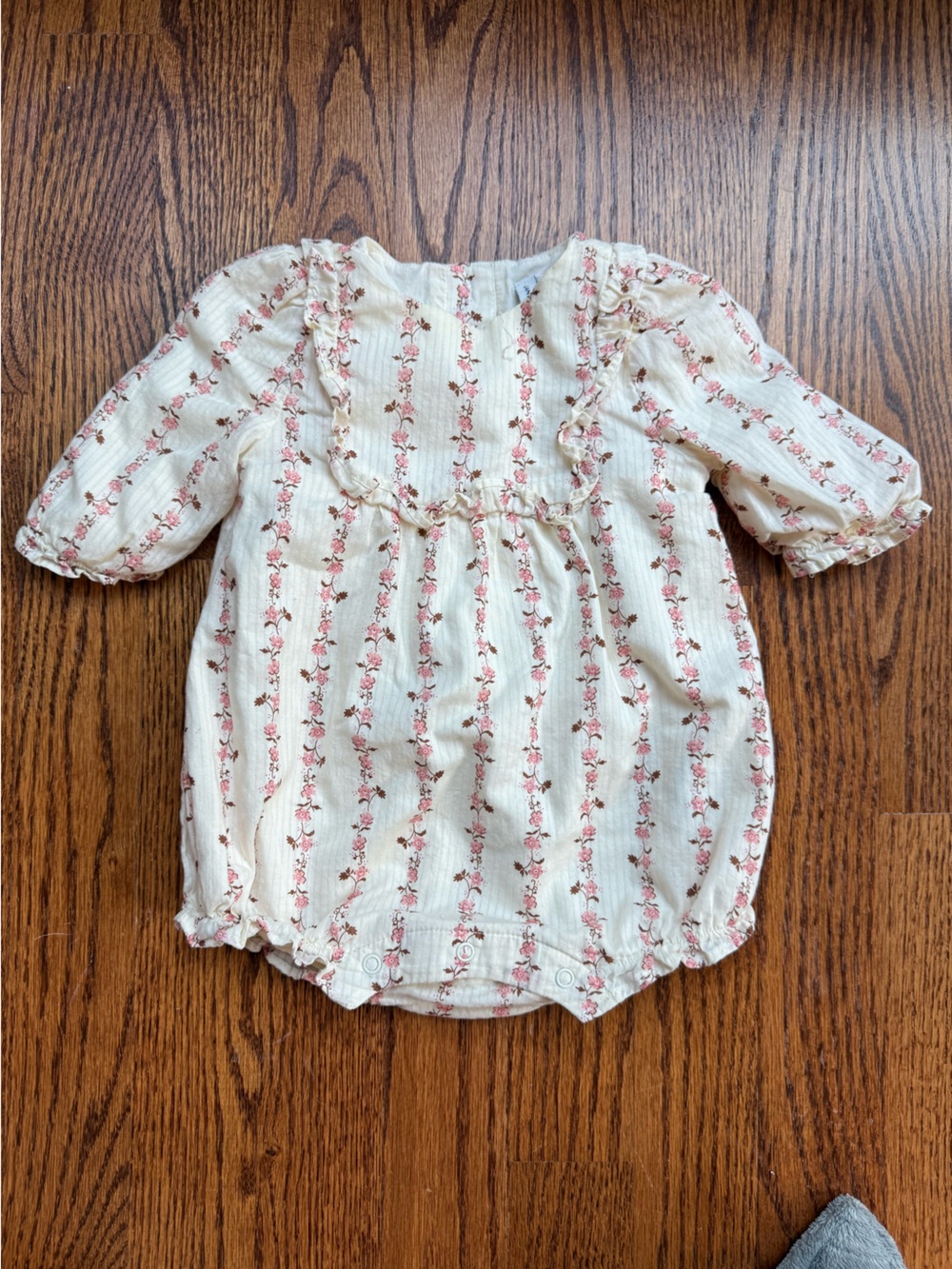 Janie and Jack Cream Floral Romper 3-6 Months